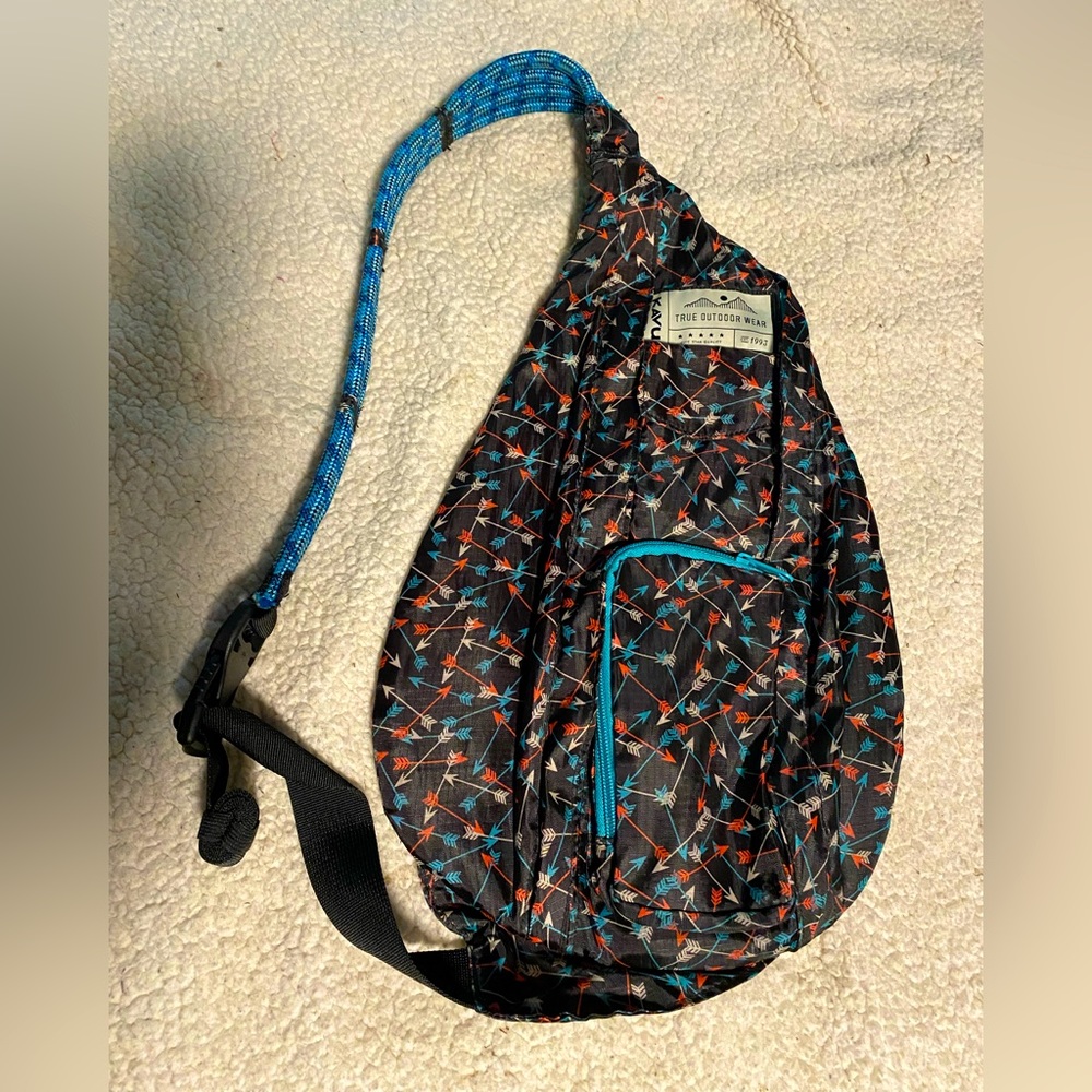 Kavu Arrows Rope Sling bag